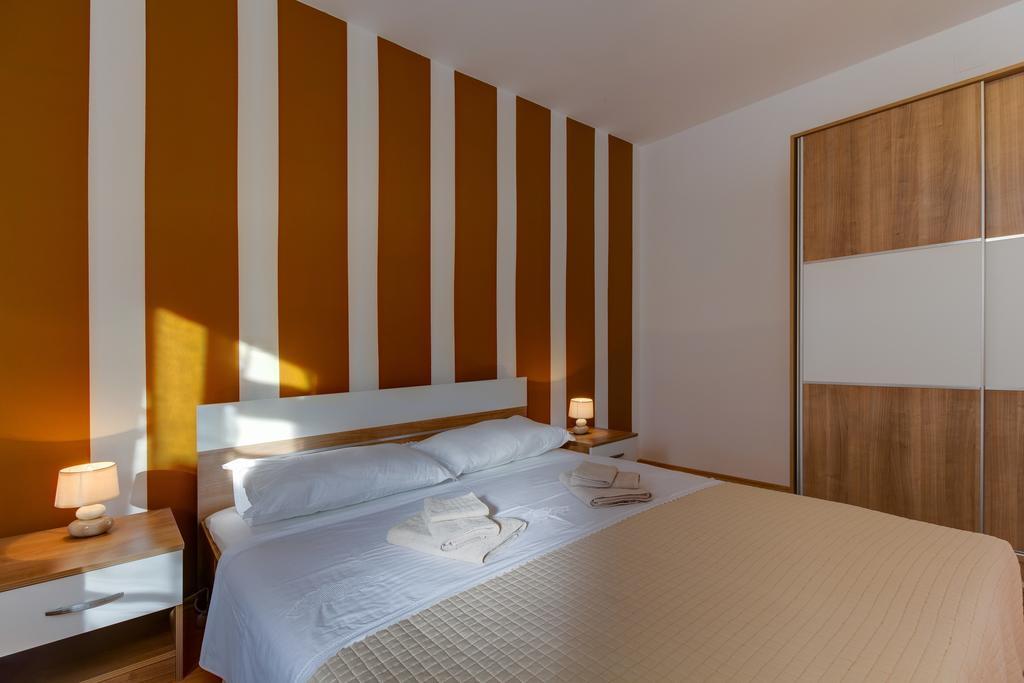 Apartment Nikolina Mali Losinj Ruang foto